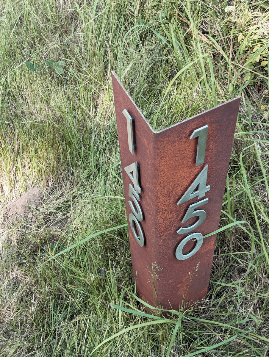 2- Way Driveway Address Sign – Meadow Creature